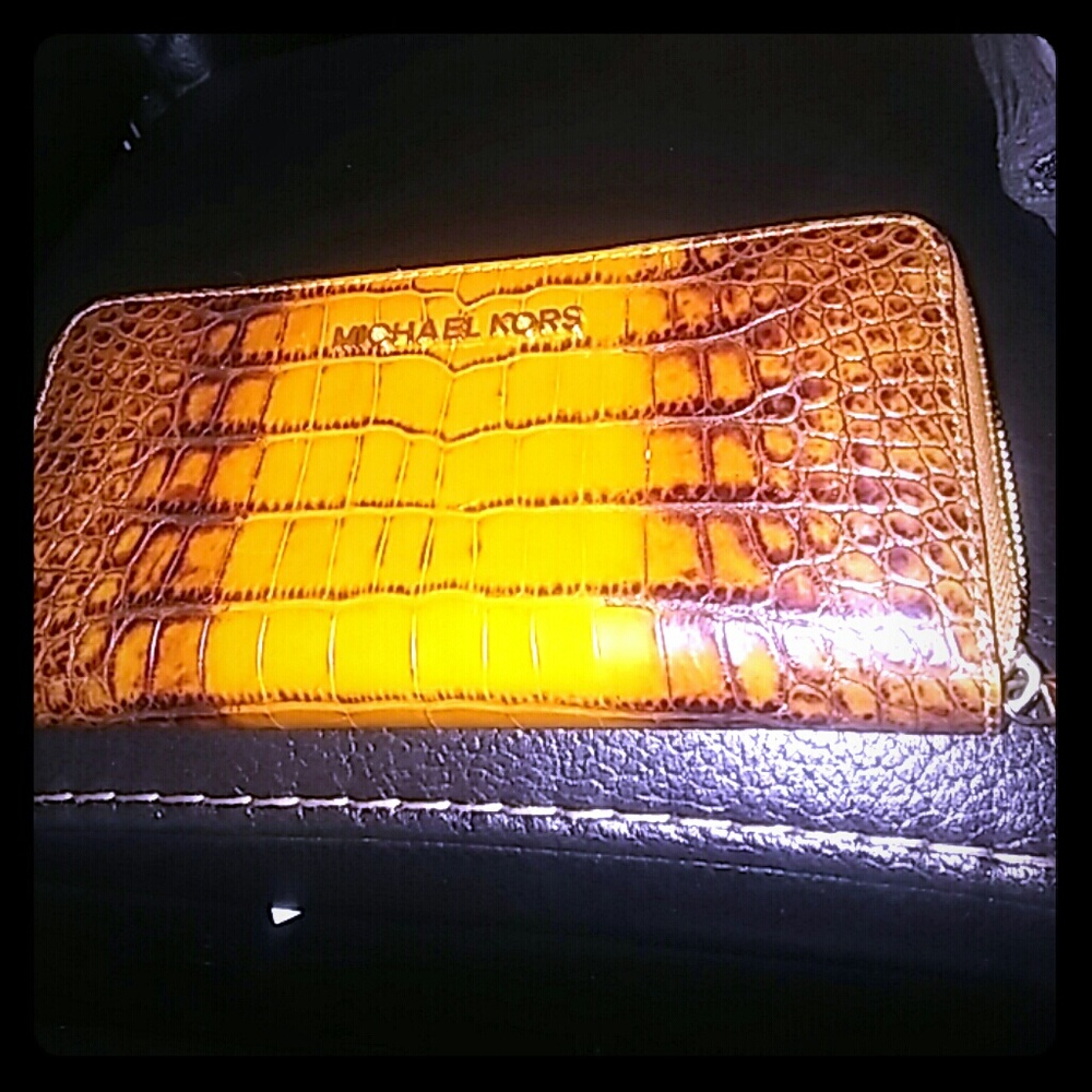 Michael Kors wallet